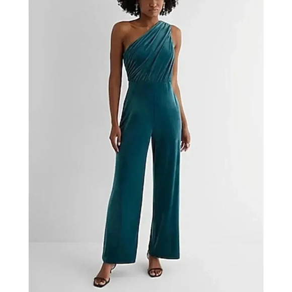 Express Pants - NWT $118 Express One Shoulder Wide Leg Ruched Velvet Jumpsuit Size L